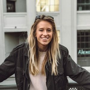 Meet your Posher, Kelsey